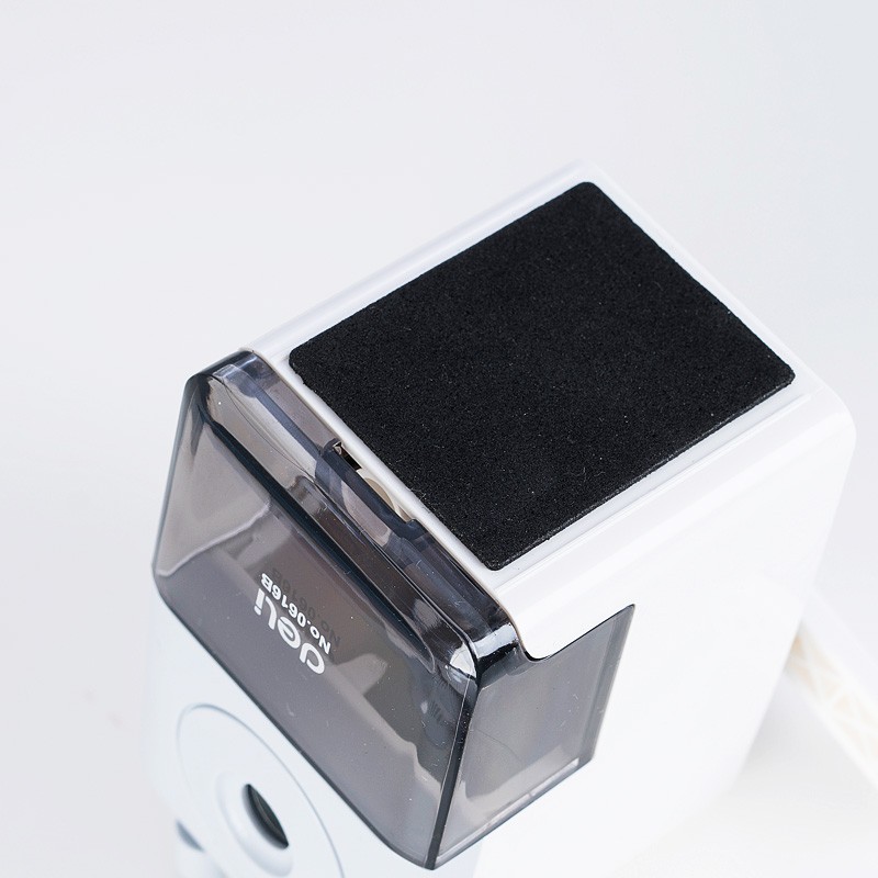 得力削筆器 得力0616B手搖卷筆刀_http://m.bzsa.cn/img/images/C202007/1595387631475.jpg