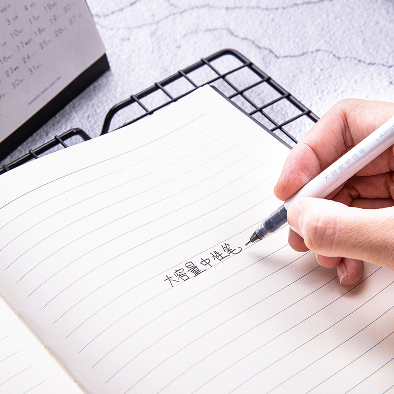 得力（deli）A426 全針管中性筆 黑色簽字筆 0.5mm 12支/盒_http://m.bzsa.cn/img/images/C202009/1599208343625.jpg