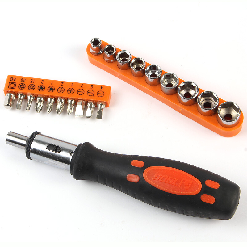 圣德保羅（SDBL） SD-008-A 40件套實(shí)用禮品型工具組合 工具箱鉻釩鋼家用五金_http://m.bzsa.cn/img/sp/2146/97ec7ef1-cbc2-48ff-8e8b-5f990fa78e2b.jpg