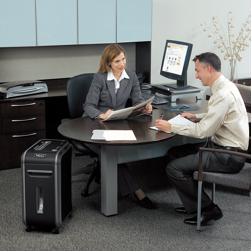 范羅士（Fellowes） 99Ci 商用辦公多功能碎紙機(jī)（可碎光盤(pán)/信用卡等/安全觸停/節(jié)能靜音）_http://m.bzsa.cn/img/sp/258/e15123d7-a5d2-4514-bc53-5e781bf13912.jpg