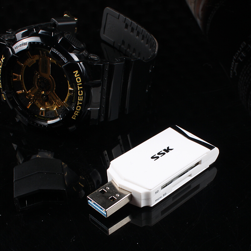 飚王（SSK） SCRM601 多功能二合一讀卡器 USB3.0高速讀寫 支持TF手機內(nèi)存卡SD相機卡_http://m.bzsa.cn/img/sp/323/073c2c0a-c4f4-49f9-90b1-d8f4c08940d8.jpg