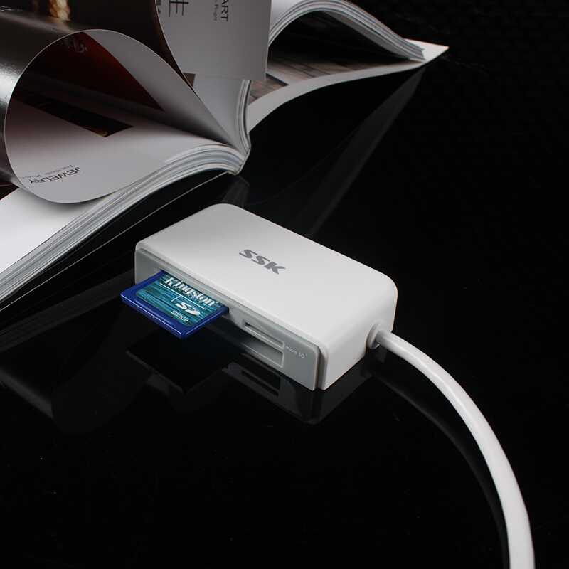 飚王（SSK） SCRM610 Type-c接口多合一讀卡器 支持雙面熱插拔 高速讀寫 TF/SD/CF手機(jī)卡相機(jī)卡_http://m.bzsa.cn/img/sp/323/51e03c48-2242-4478-9515-e35f2a1b63c4.jpg