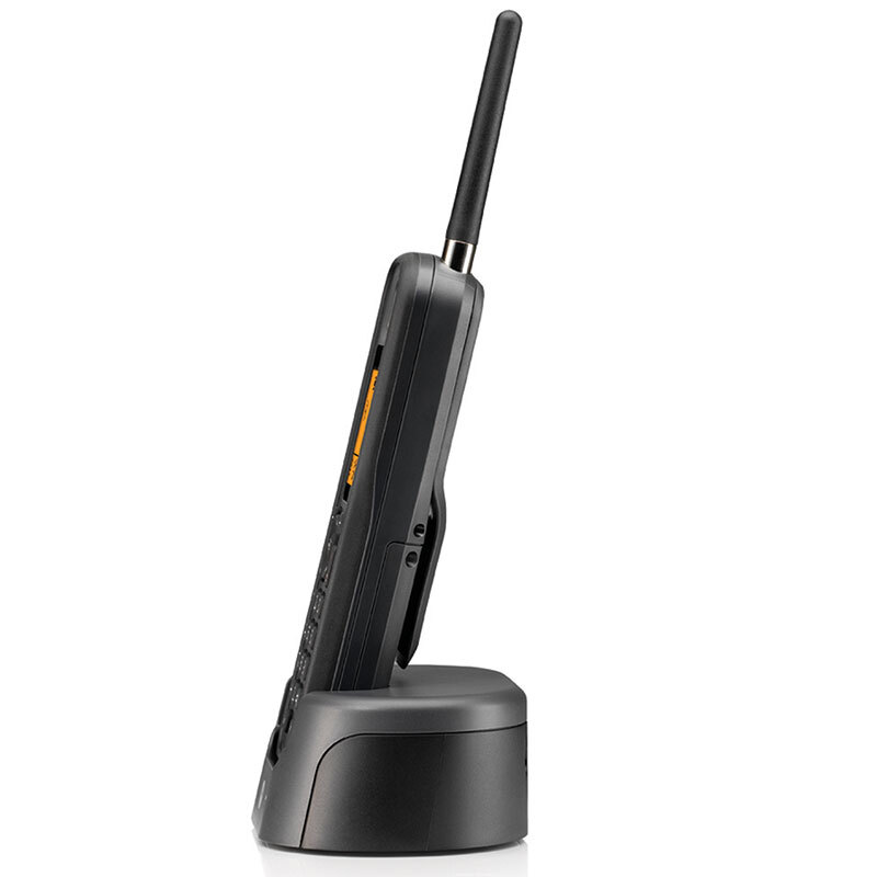 摩托羅拉（Motorola） O202C 電話(huà)機(jī) 遠(yuǎn)距離數(shù)字無(wú)繩套裝 橙色背光電話(huà)簿中英文顯示菜單可擴(kuò)展 無(wú)線(xiàn)座機(jī) （黑色）_http://m.bzsa.cn/img/sp/764/452d57fc-271f-4a16-8d03-8c9971cc7aef.jpg